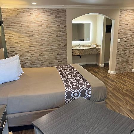 Walnut Inn & Suites West Covina Esterno foto