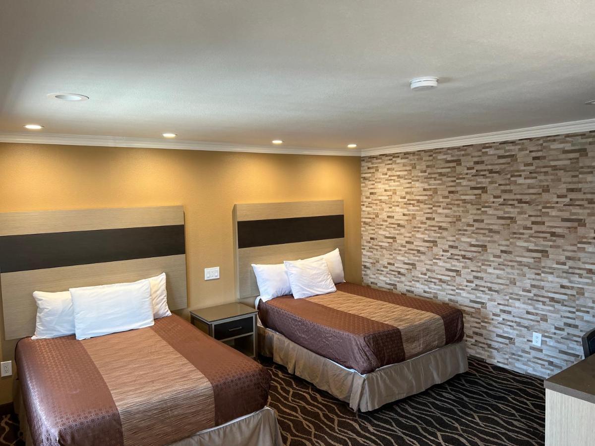 Walnut Inn & Suites West Covina Esterno foto