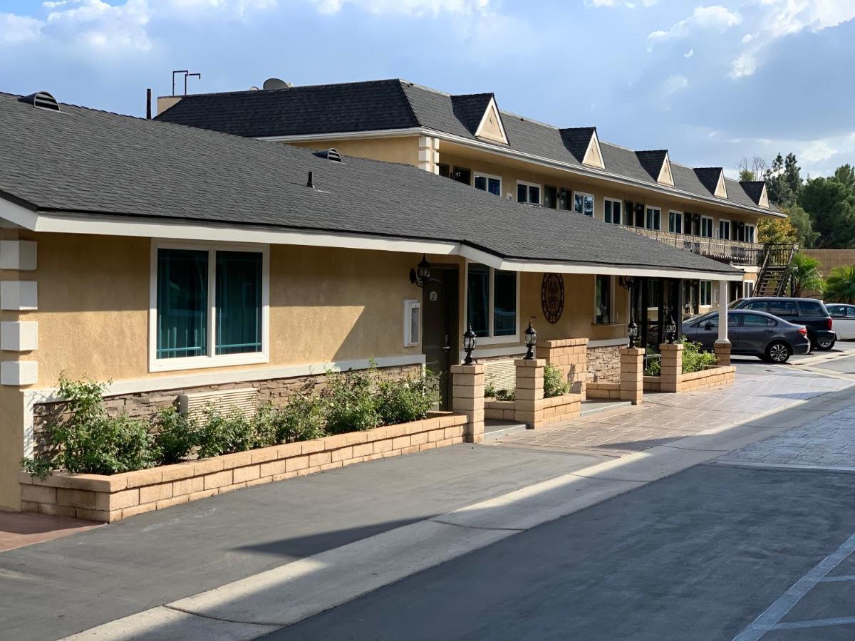 Walnut Inn & Suites West Covina Esterno foto