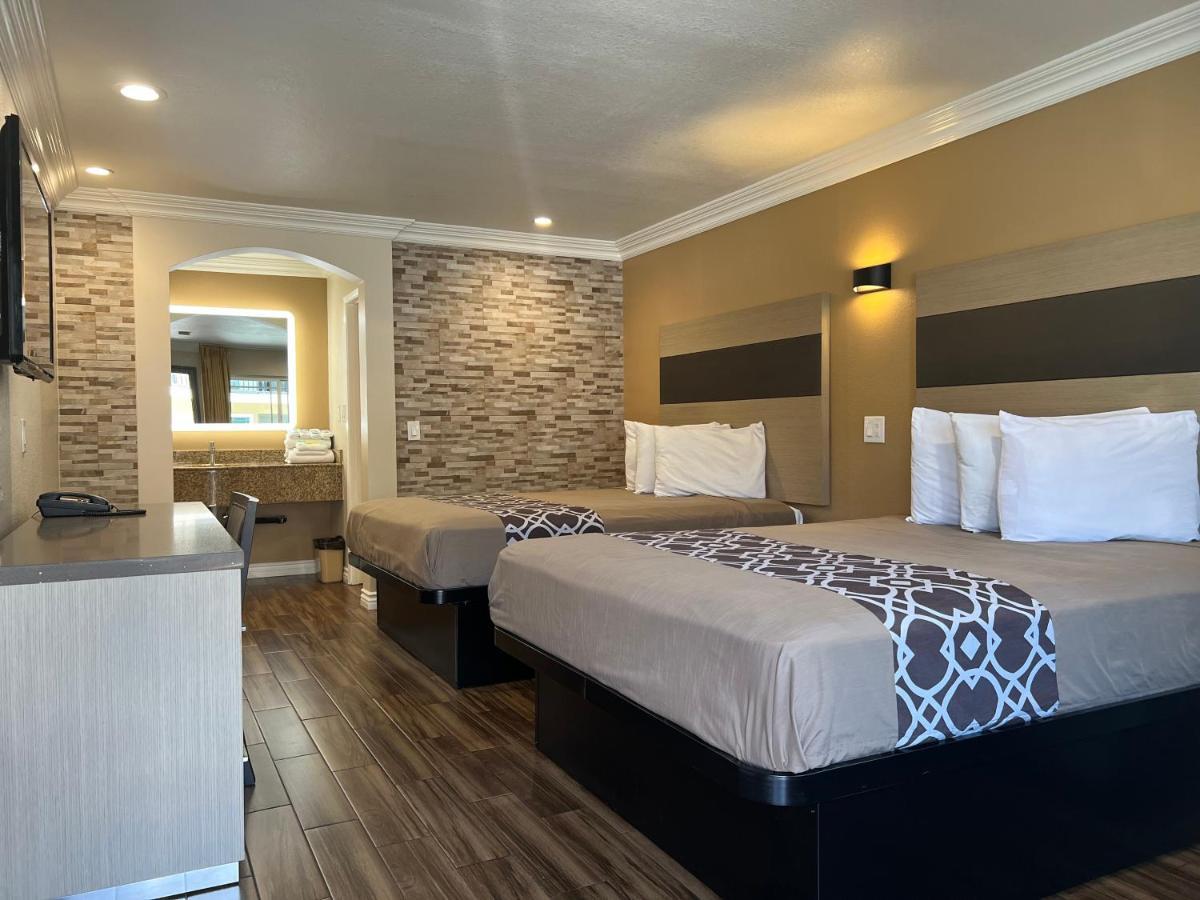 Walnut Inn & Suites West Covina Esterno foto