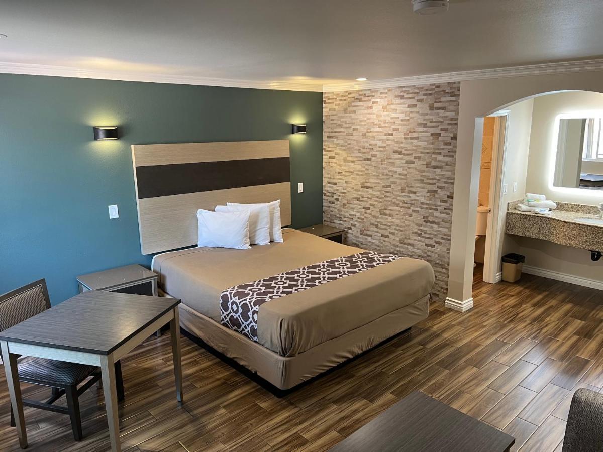 Walnut Inn & Suites West Covina Esterno foto