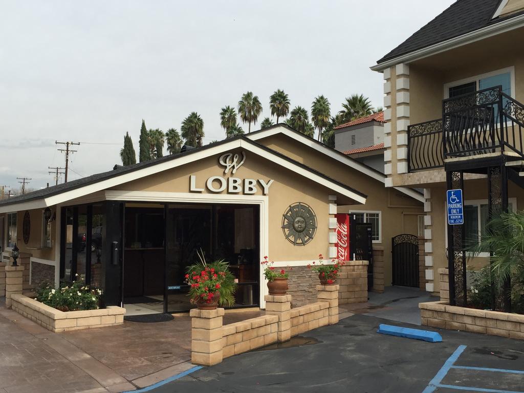 Walnut Inn & Suites West Covina Esterno foto