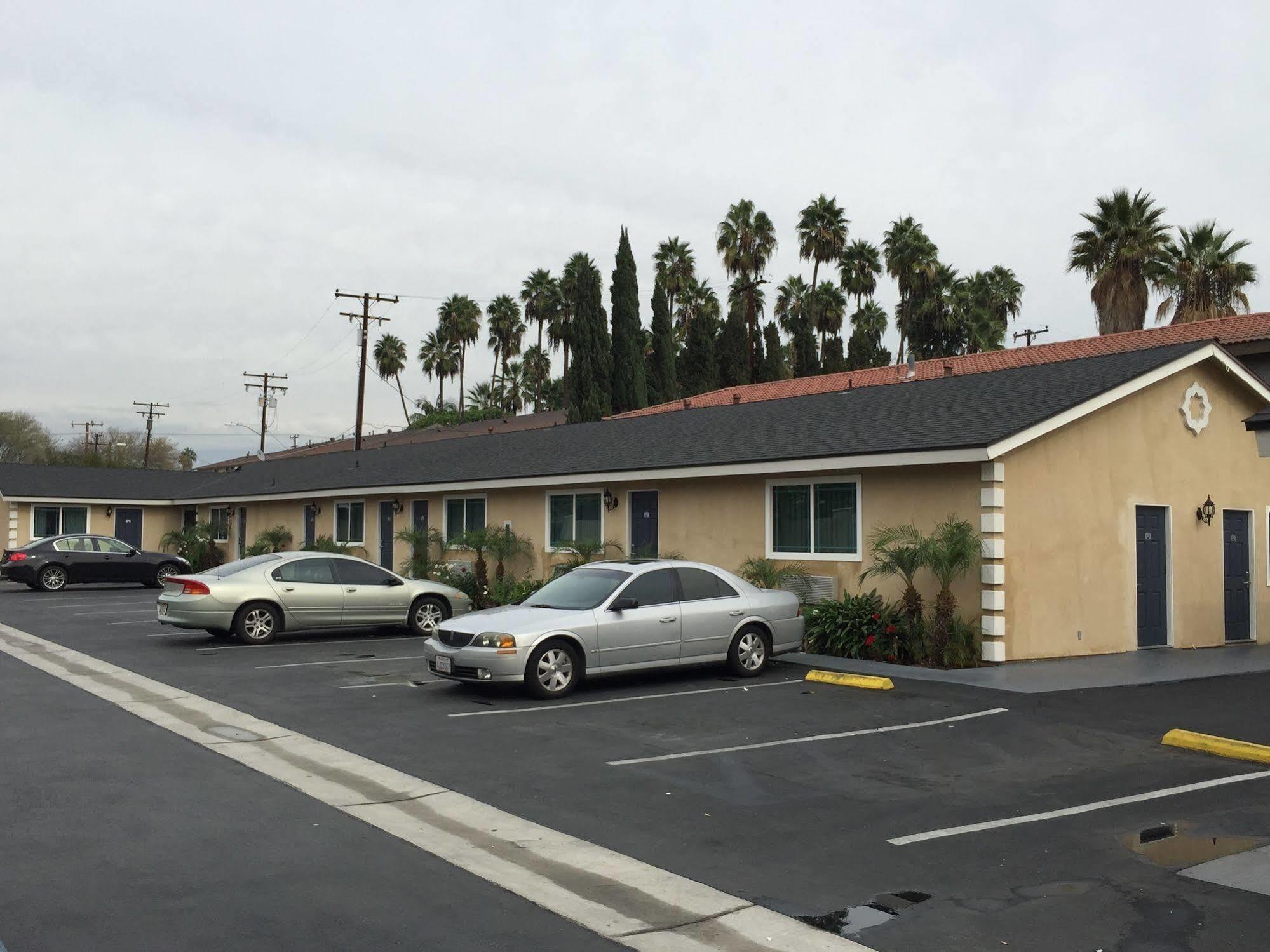 Walnut Inn & Suites West Covina Esterno foto