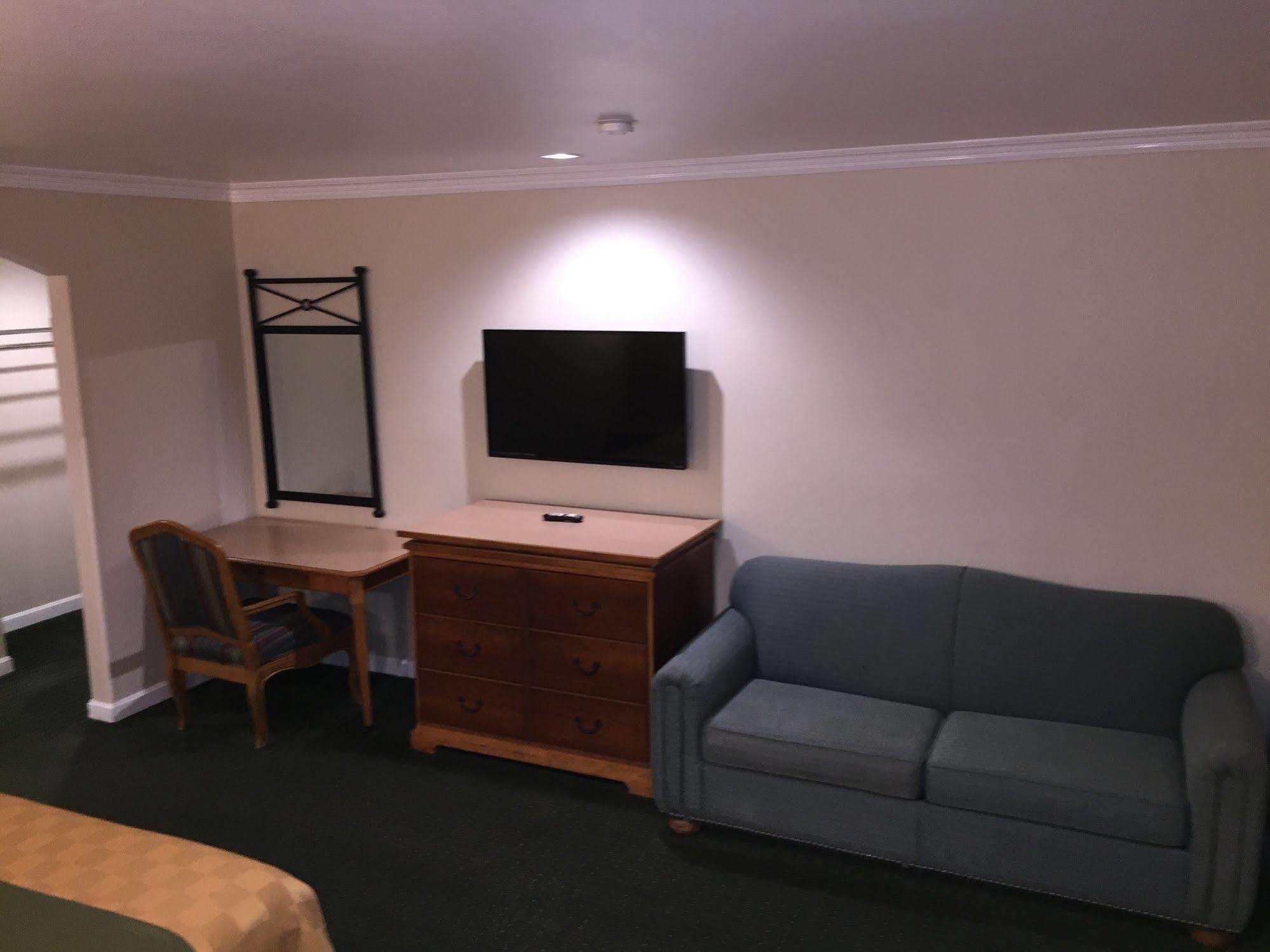 Walnut Inn & Suites West Covina Esterno foto