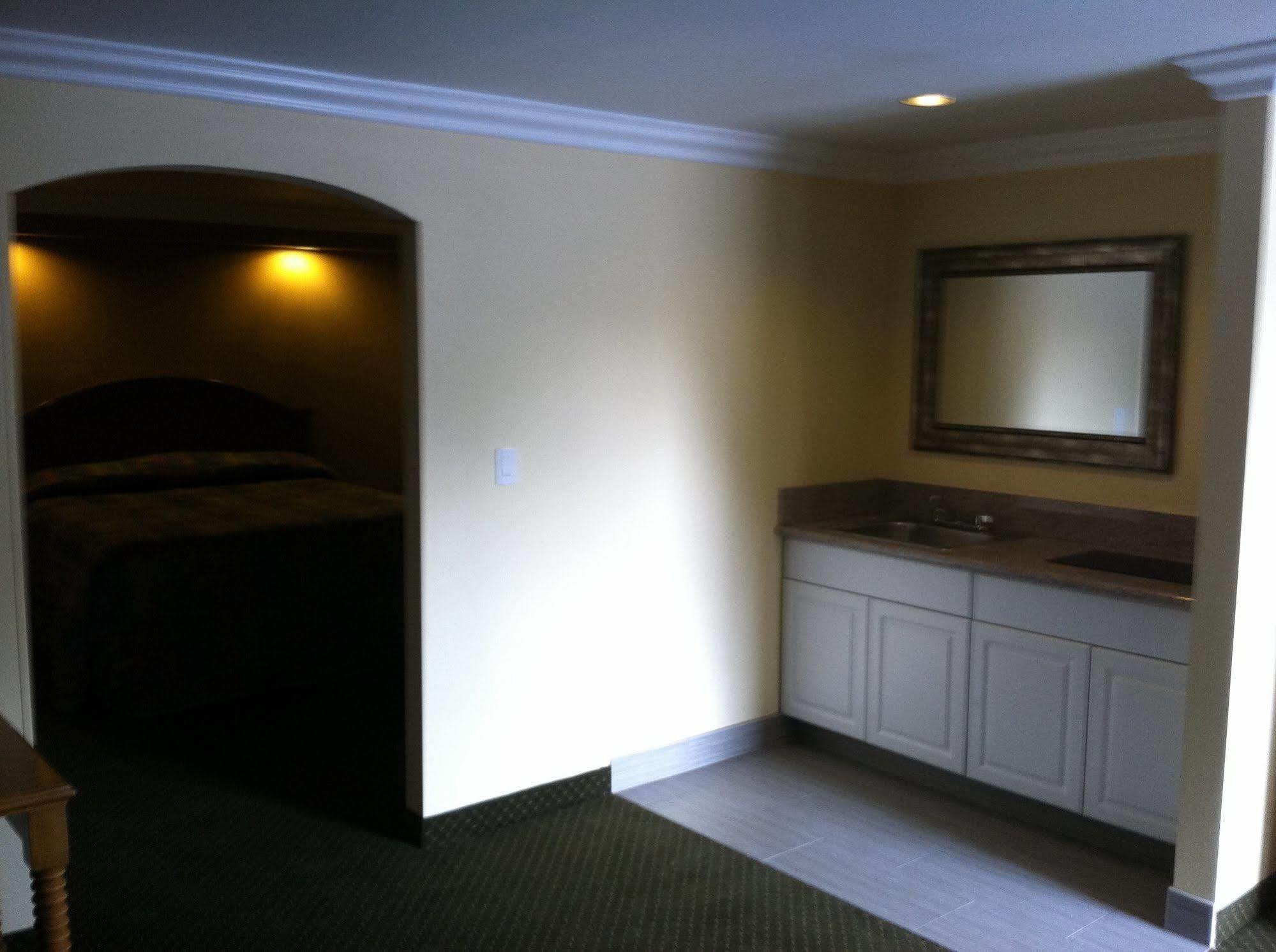 Walnut Inn & Suites West Covina Esterno foto