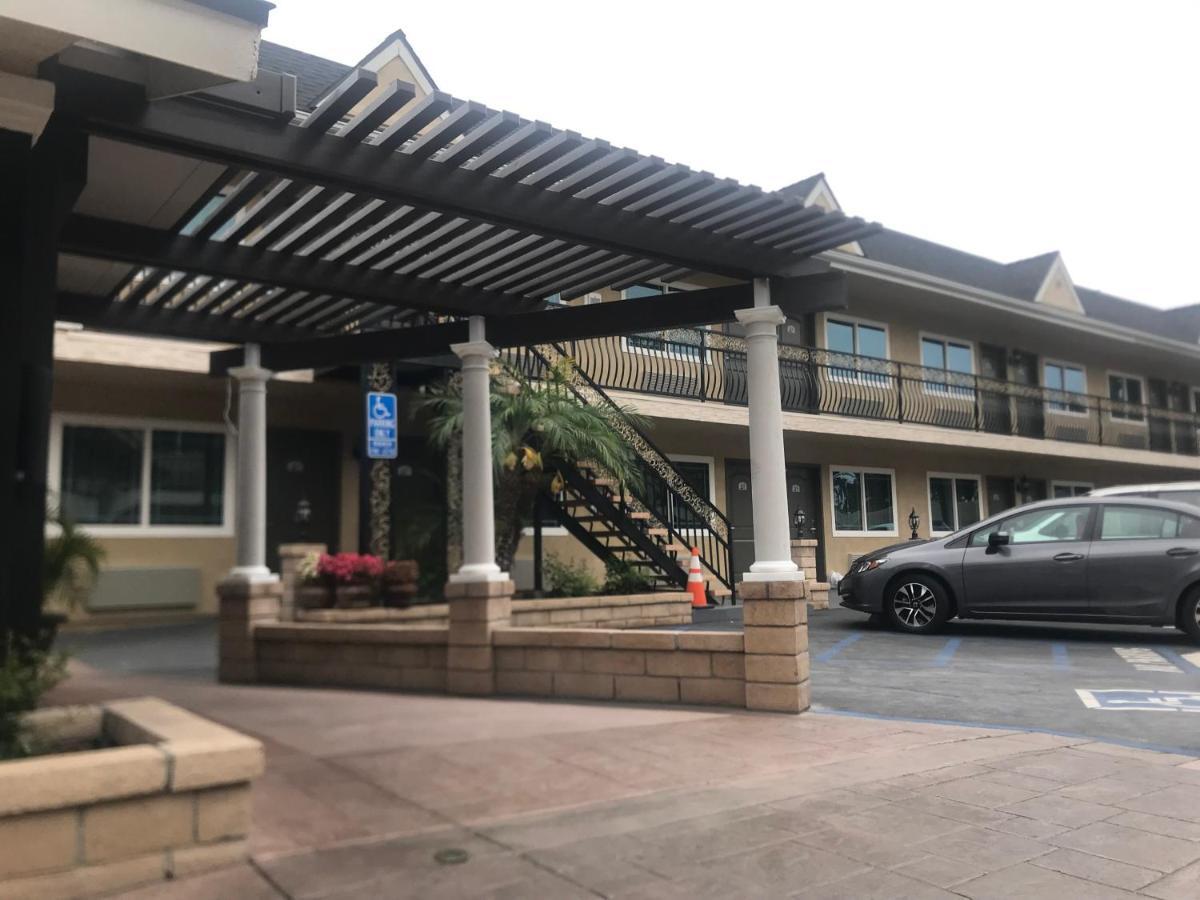 Walnut Inn & Suites West Covina Esterno foto